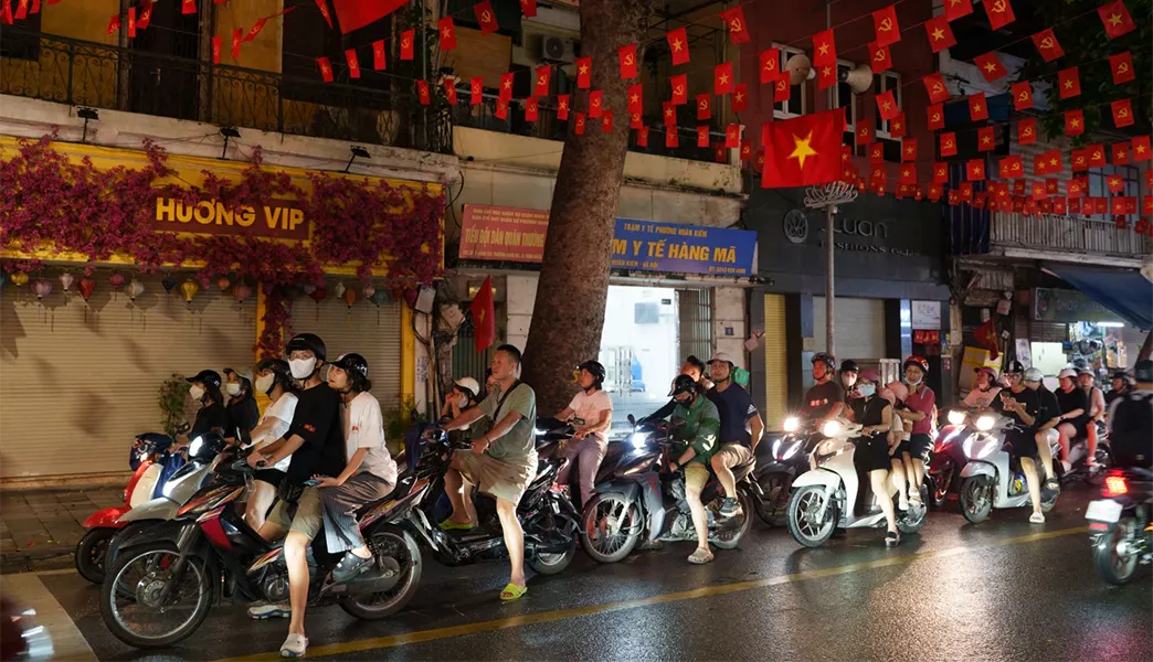 Вьетнам переводит мотоциклы на электричество — к 2026 году бензиновые байки исчезнут из Ханоя