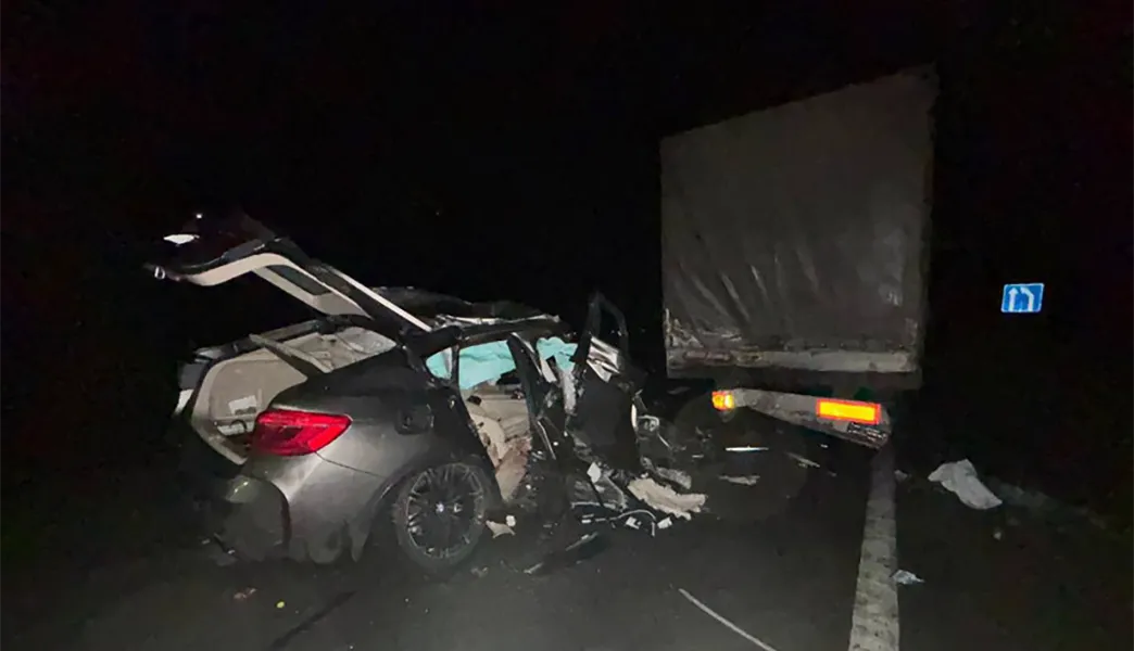 Авария на М5 — столкновение BMW и Scania: один погиб, водитель госпитализирован