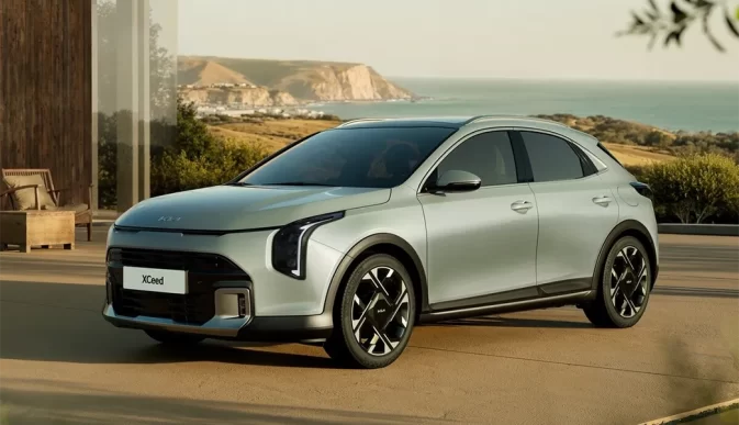 Рестайлинговый кроссовер Kia XCeed с вертикальными фарами и новыми дисками